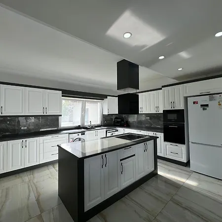 White House Luxury Mansion Belek