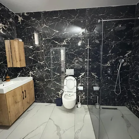 White House Luxury Mansion 호텔 4*