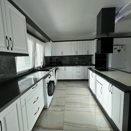 White House Luxury Mansion 베렉