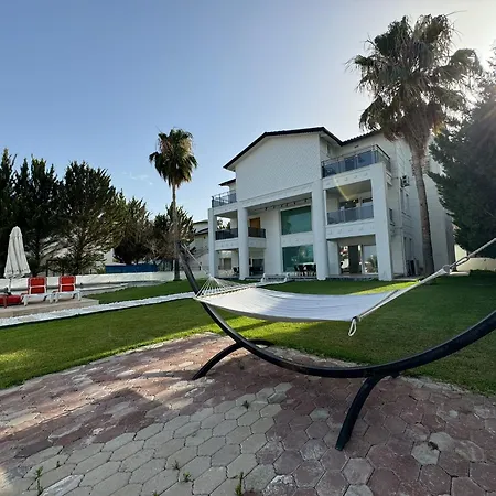 White House Luxury Mansion 호텔